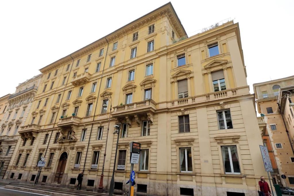 Elegant Apartment In The Heart Of Rome-Navona Area Экстерьер фото