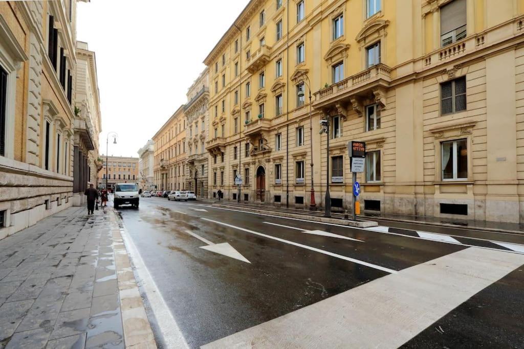 Elegant Apartment In The Heart Of Rome-Navona Area Экстерьер фото